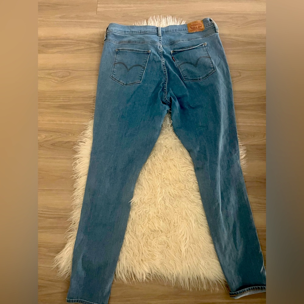 Levi’s Jeans - Picture 3 of 3